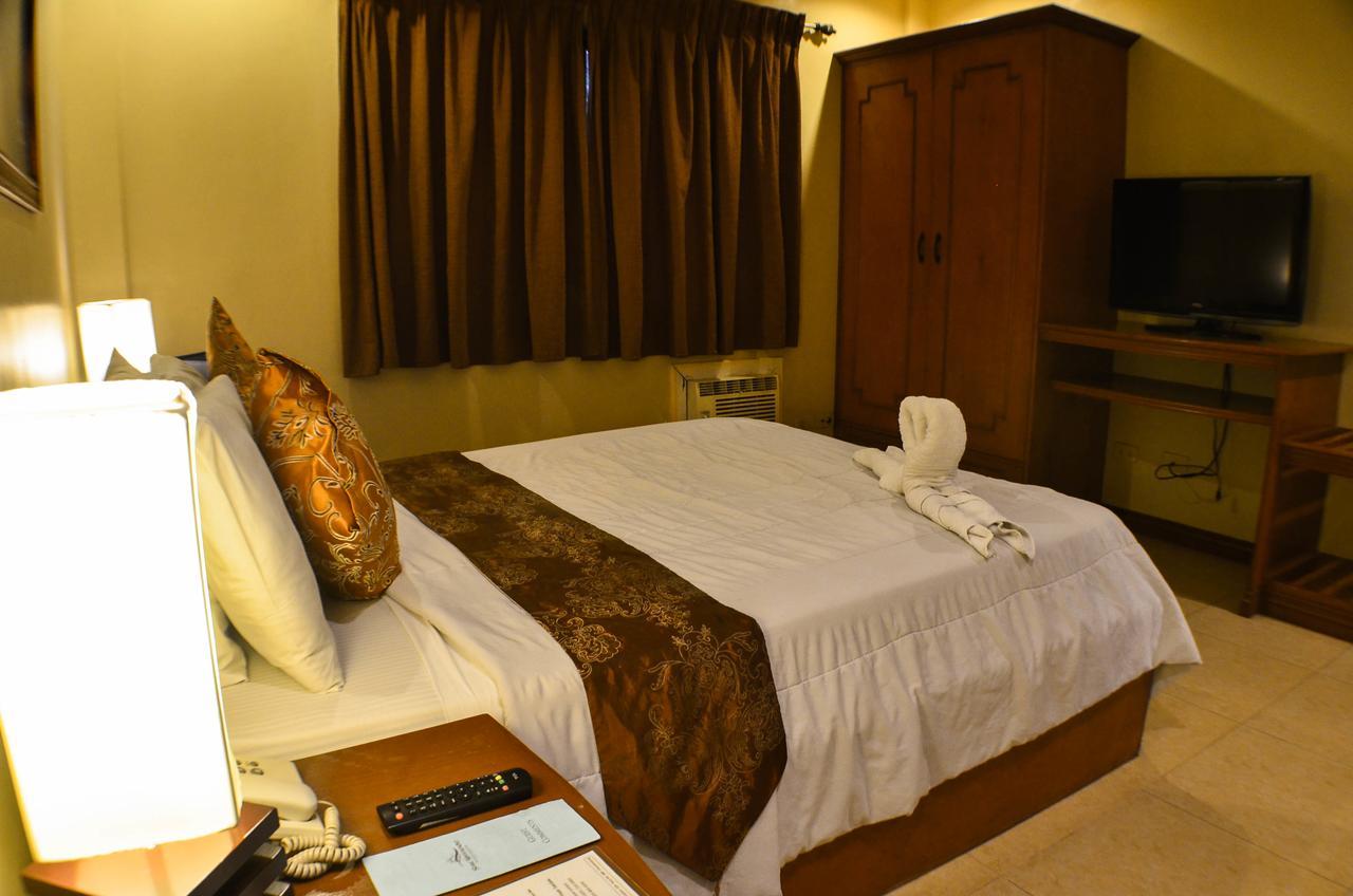 Subic Waterfront Resort And Hotel Dış mekan fotoğraf