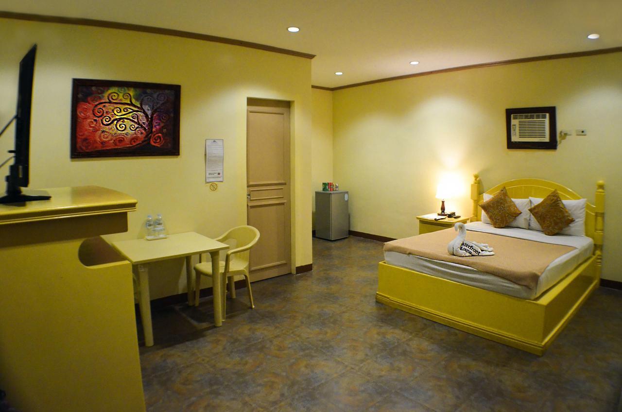 Subic Waterfront Resort And Hotel Dış mekan fotoğraf