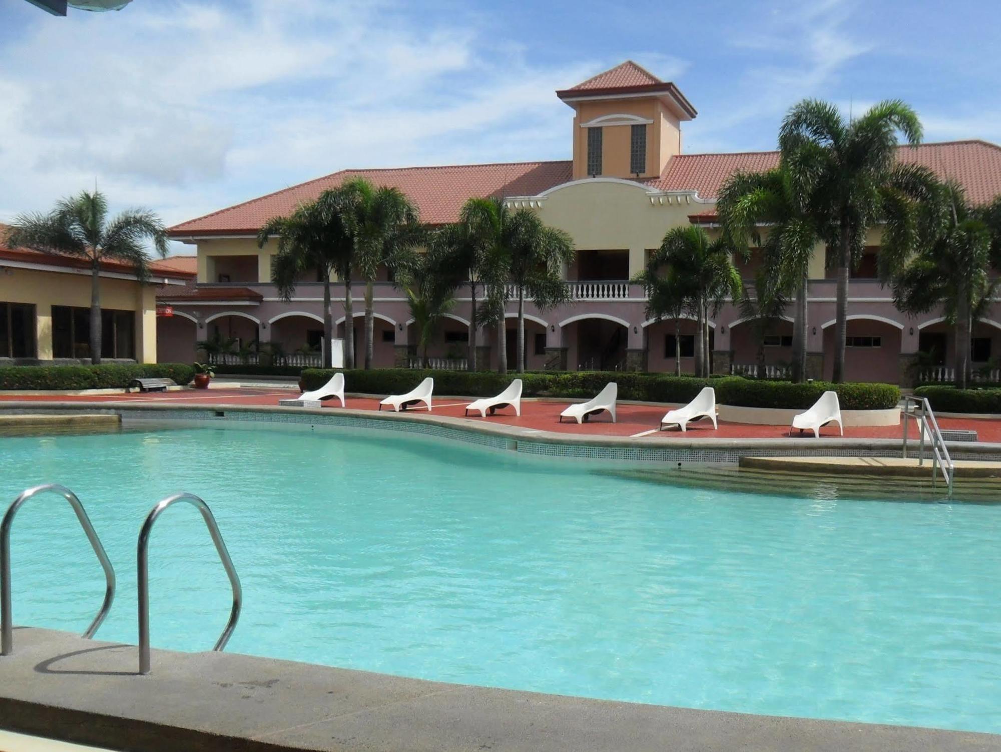 Subic Waterfront Resort And Hotel Dış mekan fotoğraf