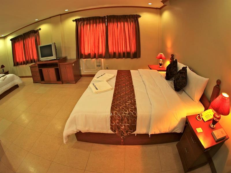 Subic Waterfront Resort And Hotel Dış mekan fotoğraf